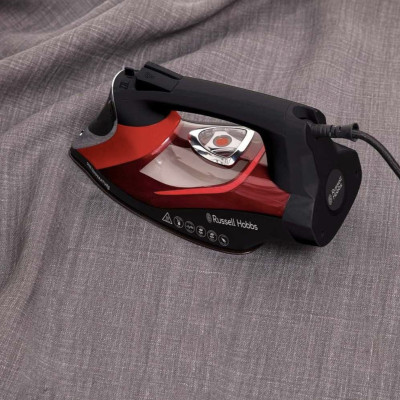 Bàn ủi Russell Hobbs One Temperature 25090-56 2600W Ngăn Chứa Nước 350ml Màu Đỏ - Hàng Chính Hãng