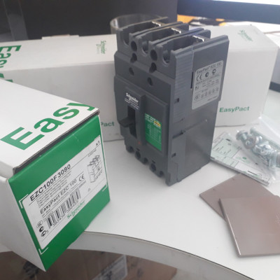 Cầu dao tự động MCCB 3P- 80A Schneider EZC100F3080