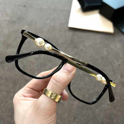 Kính mắt thời trang cao cấp cho nữ dáng vuông to thời trang thanh lịch, trẻ trung