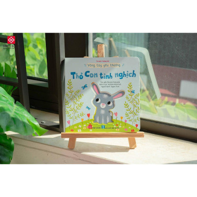 Sách - Vòng Tay Yêu Thương - Đinh Tị Books