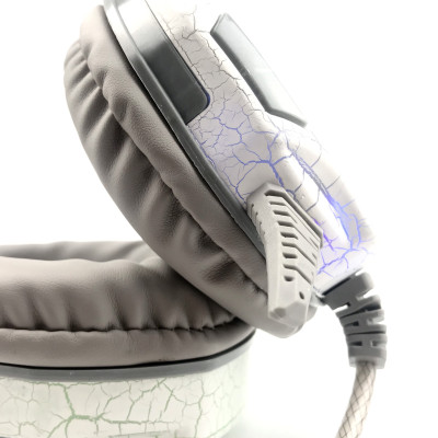 Tai Nghe Chụp Tai Chuyên Game GUTEK A7 jack 3.5 Có Mic Đàm Thoại, Hiệu Ứng Đèn Led Đổi Màu, Dùng Cho Cả Điện Thoại Và Máy Tính, Âm Thanh Trung Thực - Hàng Chính Hãng