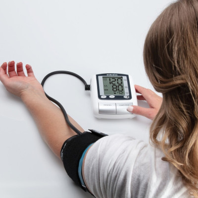 MÁY ĐO HUYẾT ÁP BẮP TAY HOMEDICS BPA-065