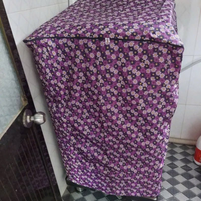 Áo trùm máy giặt cửa trên cho máy từ 11 - 15kg , vải dù cao cấp , bảo vệ máy giặt , chống thấm nước , bụi , chống ẩm cao bảo vệ máy luôn sạch và gọn gàng giao màu ngẫu nhiên
