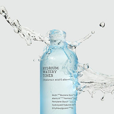Nước cân bằng da COSRX Hydrium Watery Toner 150mL
