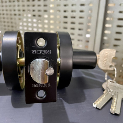 Khóa tròn Gạt Vickini màu Đen 31688 OBP Màu Đen