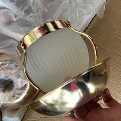 Quạt trần động cơ ĐC tiết kiệm điện,cánh thép sơn tĩnh điện, rât sang trọng và êm, có điều khiển từ xa và hẹn giờ