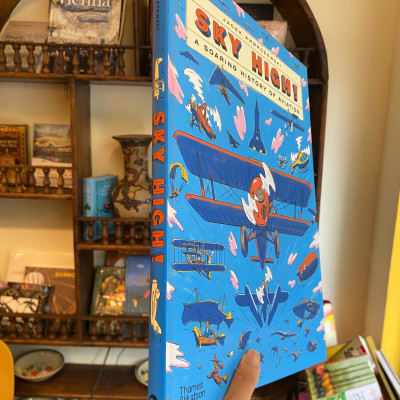 Sách - Sky High!: A Soaring History of Aviation by Jacek Ambrozewski | Science / Children Book