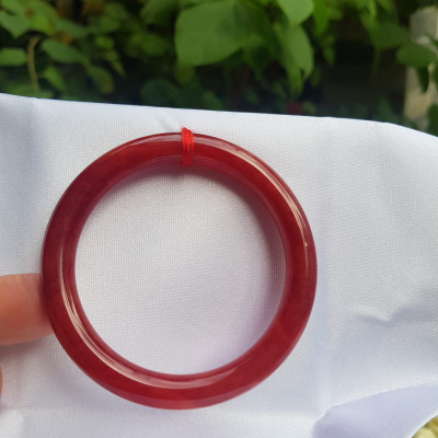 Vòng Cẩm Thạch Đỏ đẹp I Size 49mm Vòng tay đỏ đỏ đậm đẹp đeo lên may mắn chuẩn hợp Nữ mệnh Hỏa mệnh Thổ ạ Nữ cân  nặng 45kg -> 51kg đeo vừa tay đẹp xinh tay ạ