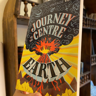 Sách - Journey to the Centre of the Earth by Jules Verne | Classics / Science Fiction / Ngoại văn