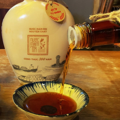 Đặc Sản Bình Thuận  - Cặp 2 Chai Nước Mắm Tĩn Cá Cơm Than Nhãn Đỏ 40N (500Ml/Chai) - Ocop 4 Sao