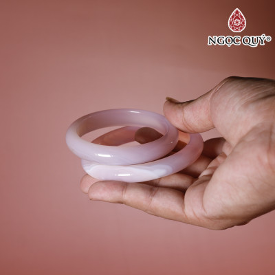 Vòng tay đá Chalcedony hồng nhạt vân - Ngọc Quý Gemstones