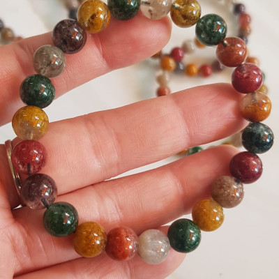 Vòng tay phong thuỷ may mắn đá Thạch anh Ưu linh đa sắc Size hạt 8mm đá Ưu linh đẹp sang trọng của đá thạch anh tự nhiên đa sắc giúp xua tan mệt mỏi, đem đến năng lượng tích cực may mắn tài lộc cho gia chủ ,tăng sự quyến rũ sang trọng cho phái đẹp ạ