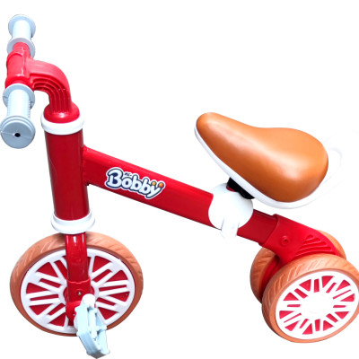 Xe Chòi Chân Cho Bé - Hàng Khuyến Mãi Của Bobby Tặng Kèm Bàn Đạp