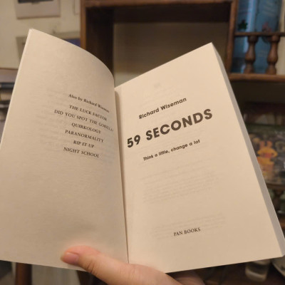 Sách - 59 Seconds: Think a Little, Change a Lot by Richard Wiseman | Psychology / Self Help Book