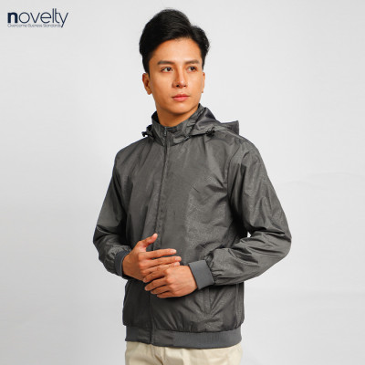 Áo jacket nam in chìm nón rời Novelty xám đậm 2203262