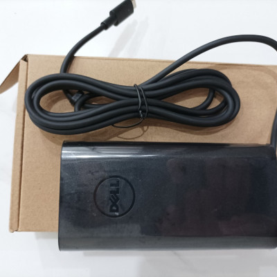 Sạc dành cho Laptop Charger AC Power Adapter For Dell Precision 3561 7520 5760 90W USB Type C hàng nhập khẩu.