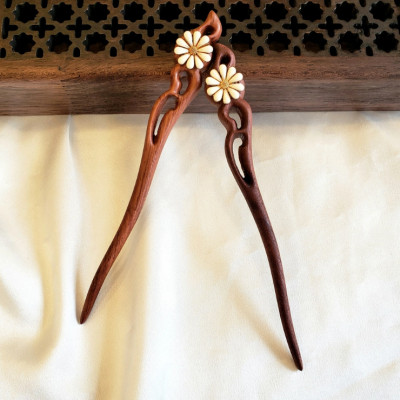 TRÂM CÀI TÓC GỖ ĐÍNH HOA 7