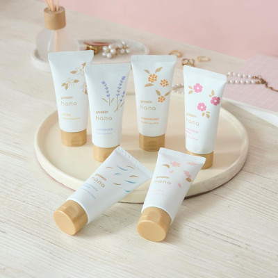 Kem Dưỡng Da Tay Hương Hoa Mộc Quế Yuskin Hana Kinmokusei (Tuýp 50 G)