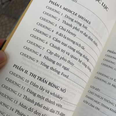 THÀNH PHỐ ĐIỆN - Thomas Hager – Kim Anh dịch – Tân Việt – NXB Dân Trí – Bìa mềm