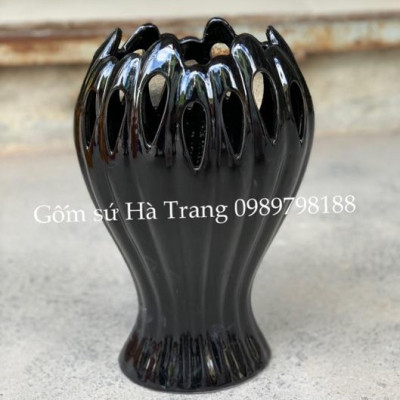 Lọ hoa bàn tay phật phiên bản màu đen huyền bí sang chảnh gốm sứ Bát Tràng cao cấp