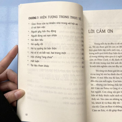 Mặt Tối Nơi Công Sở - Xử Lí Những Hành Vi Khiếm Nhã,Rối Loạn Chức Năng Và Lệch Lạc - Bản Quyền