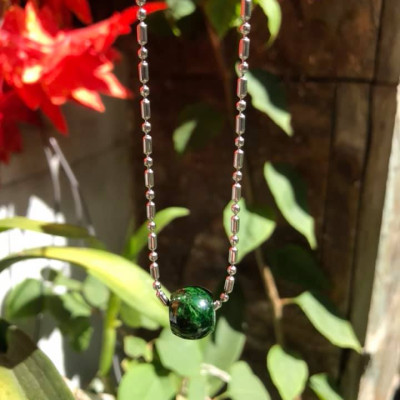 Sợi DÂY CHUYỀN Mặt LU TRÒN ĐÁ cẩm thạch tự nhiên LOẠI BÓNG đẹp  MÀU XANH ĐẬM ĐẸP LẮM Chất liệu đá cẩm thạch tự nhiên loại sịn đẹp   Size hạt 10mm x 12mm đeo lên Cổ đẹp lắm sang Model lắm