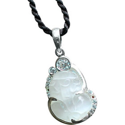 Tỳ Hưu Pha Lê Bọc Bạc Ngọc Quý Gemstones MD30 - Trắng