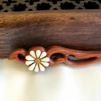 TRÂM CÀI TÓC GỖ ĐÍNH HOA 7