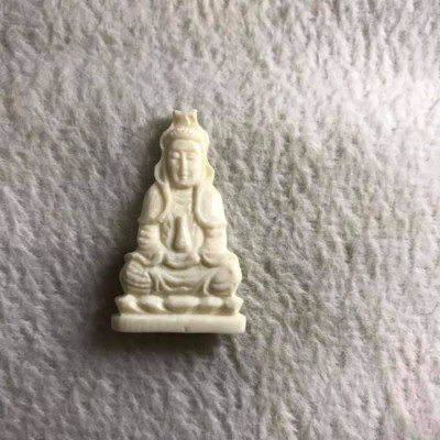 MẶT DÂY CHUYỀN PHẬT BÀ MÀU TRẮNG SIZE 34MMX22MM