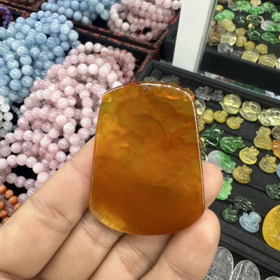 Mặt dây chuyền rồng nhả hạt châu phong thủy đá mã não đỏ