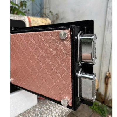 Két sắt điện tử an toàn chia 2 ngăn E35, có 3 lớp bảo vệ KHÓA VÂN TAY+ MẬT KHẨU+ KHÓA CƠ