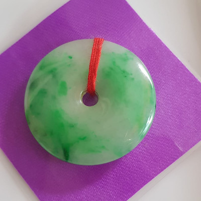 Mặt dây chuyền Đồng Điếu A Đẹp  Đá Ngọc cẩm thạch tự nhiên trắng xanh lý đều đẹp  Size 32mm x dầy 6mm Nữ bọc vàng đeo đẹp sang may mắn tài lộc ạ