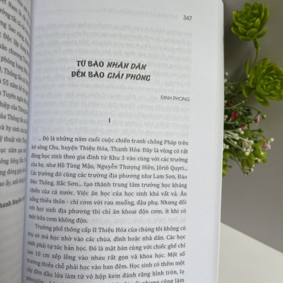 [Tái bản lần thứ 2 năm 2023] [combo 3 cuốn] THỜI GIAN VÀ NHÂN CHỨNG (HỒI KÝ CỦA CÁC NHÀ BÁO) - Hà Minh Đức - NXB Chính Trị Quốc Gia Sự Thật