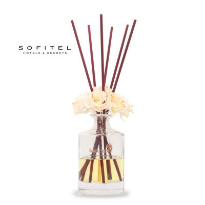 Que mây tán hương khách sạn 5* Sofitel Hotel