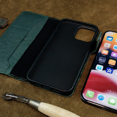 Bao da handmade cho điện thoại 16 pro max dạng ví quai cài - hàng chính hãng