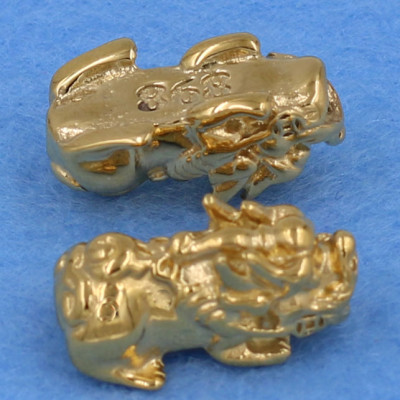 Vòng tay đá Thạch Anh Đen khắc Phật Chú 12 ly - cẩn Tỳ Hưu Phong Thủy inox vàng VTAEPVTHHBV12 - hợp mệnh Thủy, mệnh Mộc