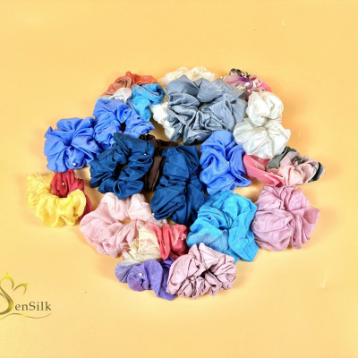 Cột Tóc Lụa Handmade Sen Silk - 100% Mulberry Silk Scrunchies - Hair Ties Gift - Dây Buộc Tóc Thời Trang Cao Cấp Siêu Mát Cực Mềm (Giao mẫu ngẫu nhiên))