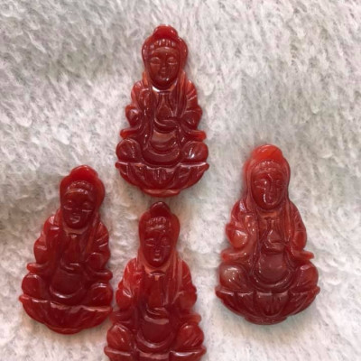 MẶT DÂY CHUYỀN NỮ PHẬT QUAN ÂM ĐÁ CẨM THẠCH ĐỎ ĐẬM ĐẸP  Size Nhỏ Cao 35mm x Ngang 20mm x Dầy 4,5mm  NỮ MỆNH HOẢ THỔ