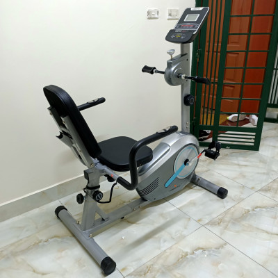 Xe đạp tập thể dục có tựa lưng BC 51053