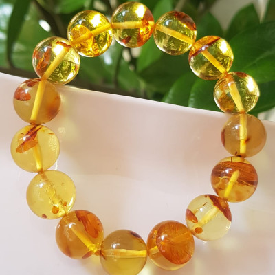 Vòng Hổ Phách tự nhiên Size Nam 14,5mm Vòng Vip cao cấp sịn hiếm quá đẹp xuất sắc 14,5mm Đá Hổ Phách Màu Vàng Anh trong bắt ánh sáng ánh lên quá đẹp đẳng cấp sang luôn Vòng chuẩn hợp Nam mệnh Kim mệnh Thổ mệnh Thủy đeo ạ