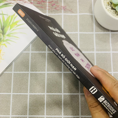 Bộ 4 Kỹ Năng Mềm Thiết Yếu Để Thành Công: Đừng Làm Việc Chăm Chỉ, Nghệ Thuật Từ Chối, Muốn Thành Công Nói Không Với Trì Hoãn Và Phá Bỏ Giới Hạn - Khám Phá Sức Mạnh Phi Thường Của Bản Thân