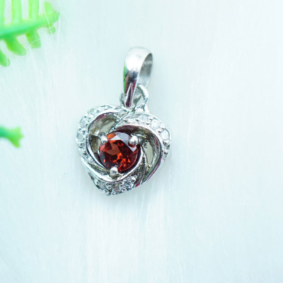 Mặt dây chuyền bạc 925 đính đá Garnet ngọc hồng lựu tự nhiên kiểu trái tim MDG2
