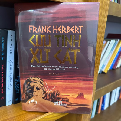 Bản in giới hạn bìa cứng Cứu tinh xứ cát