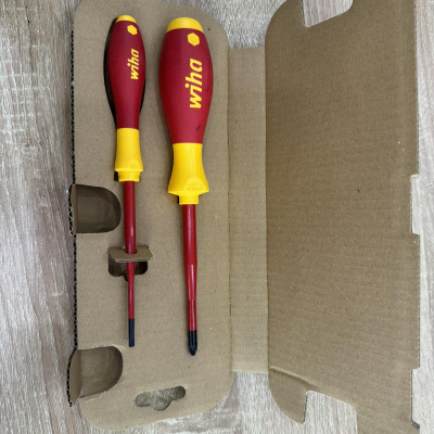 Bộ tua vít cách điện 2 chi tiết Wiha 36333