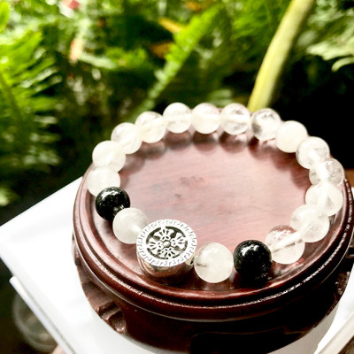 Vòng Tay Thạch Anh Ưu Linh Trắng Mix Charm Bạc Ngọc Quý Gemstones TA016