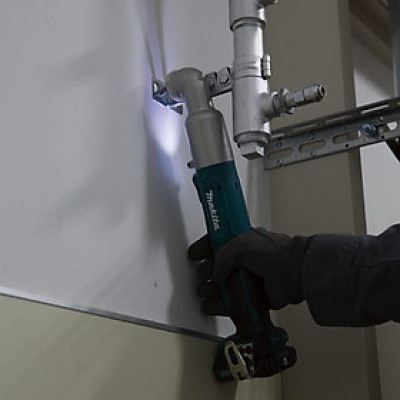 MÁY VẶN VÍT GÓC DÙNG PIN 12V (60N.M) MAKITA TL064DSYE (01 SẠC NHANH – 02 PIN 1.5AH/12V) - HÀNG CHÍNH HÃNG