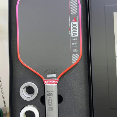 ￼Vợt Pickleball JOOLA Perseus Pro IV Summer Daze – Limited Edition, Chính Hãng (giao màu ngẫu nhiên )