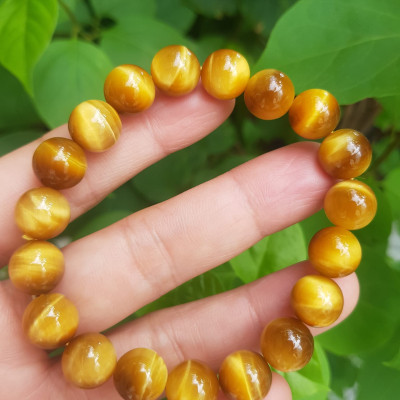 Vòng Tay Phong Thủy Đá Mắt Hổ tự nhiên  Size 10mm loại Bóng Đẹp  Chuẩn Hợp Nữ mệnh Kim Thổ Thủy đeo lên tay bóng đẹp sang, tốt sức khỏe hợp tuổi hợp mệnh hợp làm ăn ạ