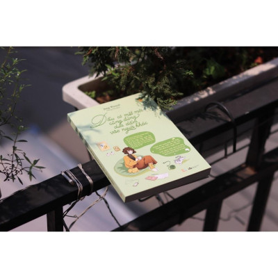 Sách - Dẫu Có Mệt Mỏi, Cũng Đừng Dựa Dẫm Vào Người Khác - AZ Việt Nam