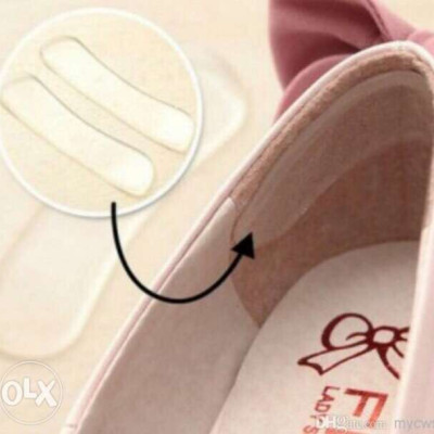 Bộ 02 cặp gồm 04 miếng lót gót giày silicon chống trầy bảo vệ gót chân, giảm size giày